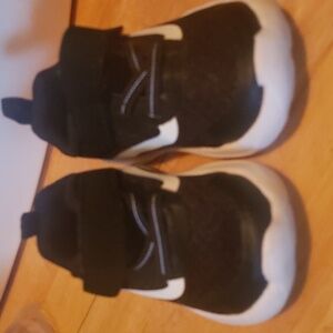 Baby athletic shoes